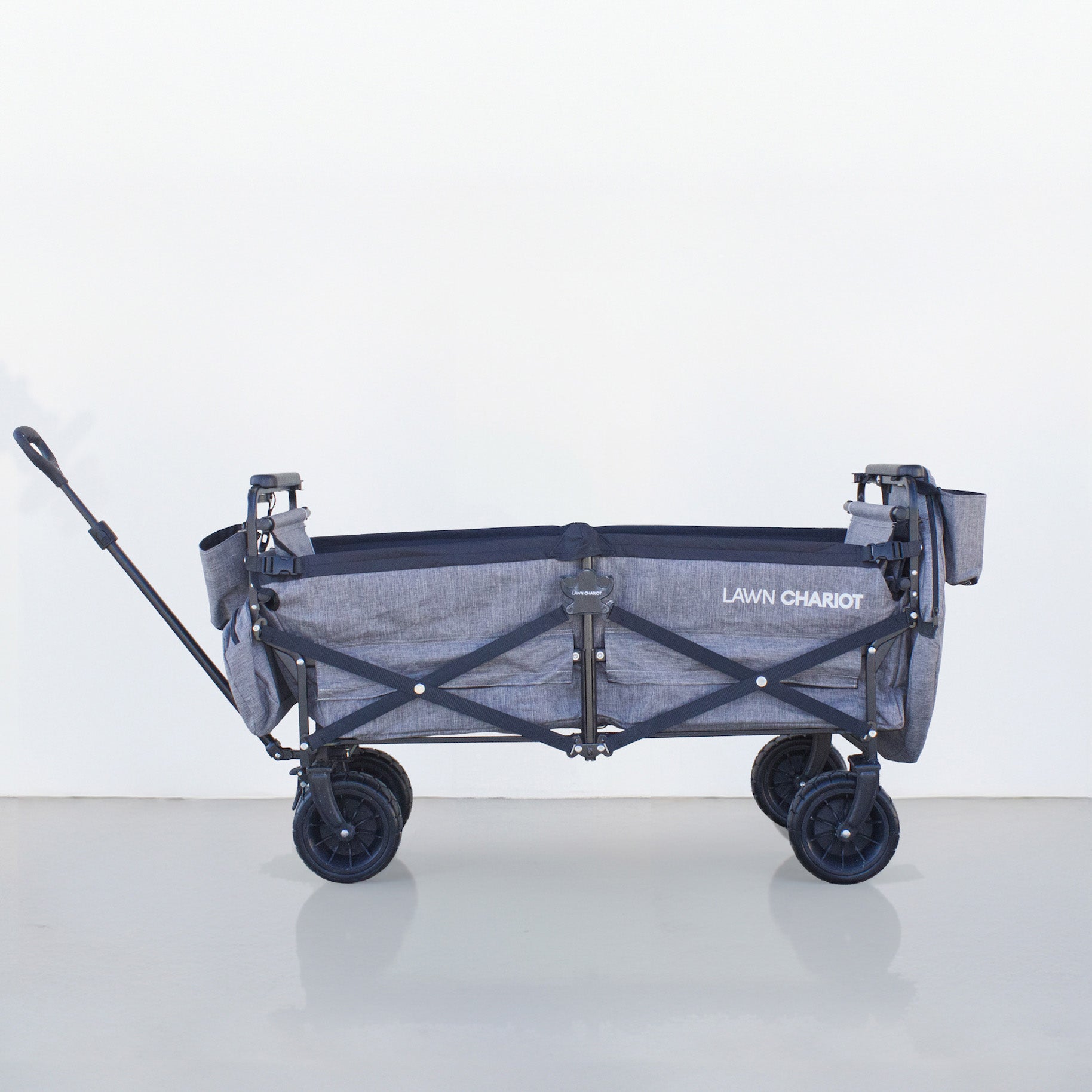 LAWN CHARIOT